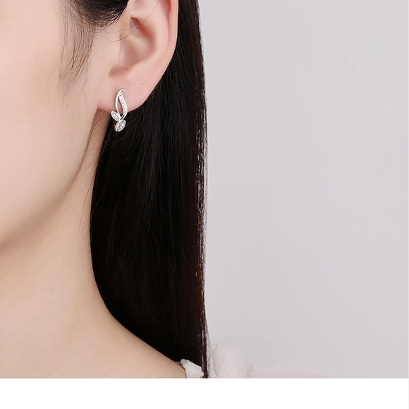 925 Sterling Silver Hypoallergenic Women's Dangle Earrings - Picture 2 of 3